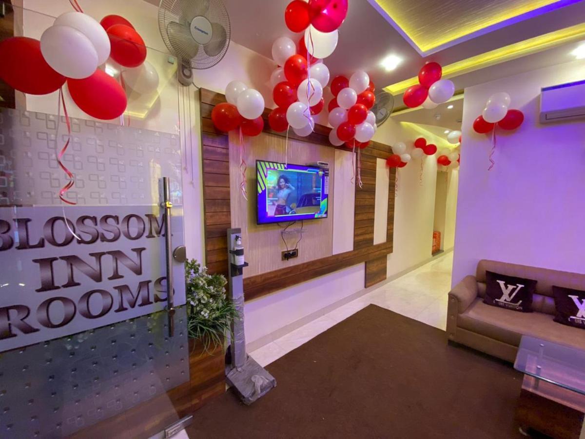 Hotel Blossom Inn Amritsar Exteriör bild